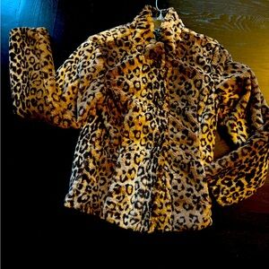 Fully reversible faux leopard to brown quilted jacket. xs